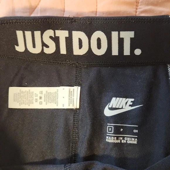 EUC Nike leggings - Picture 7 of 8